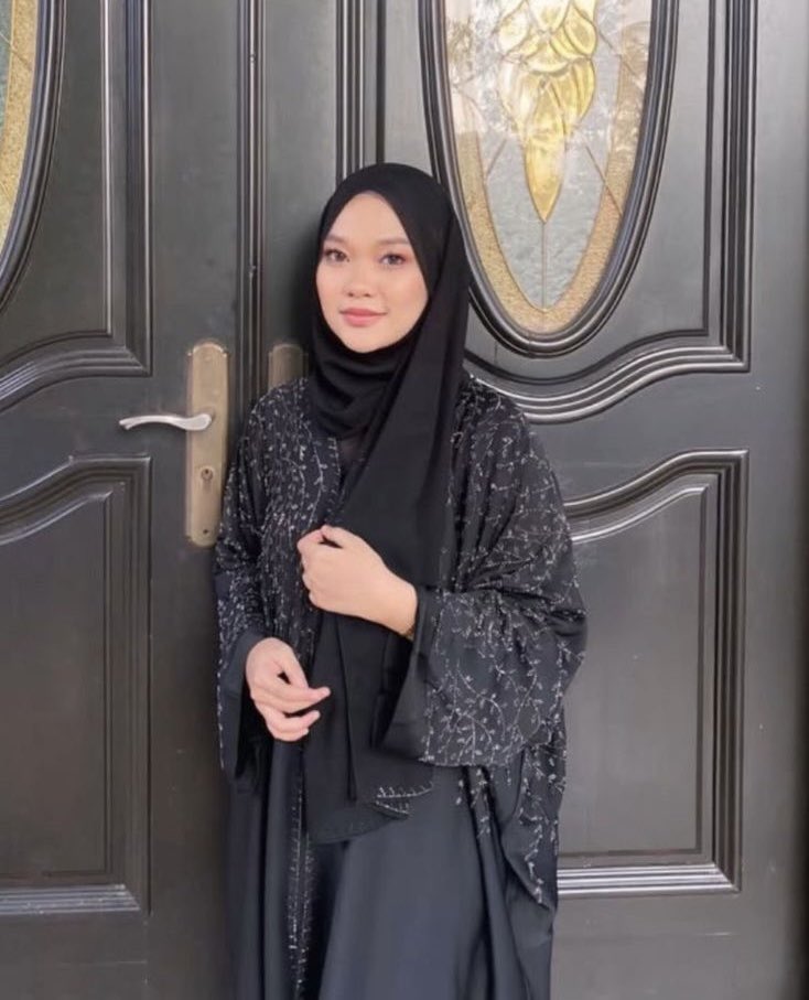 fazira_mhd's tweet photo. Our lovely habibti 😍

https://t.co/Cz8SRvohRM https://t.co/KWGe4Wt3Yn