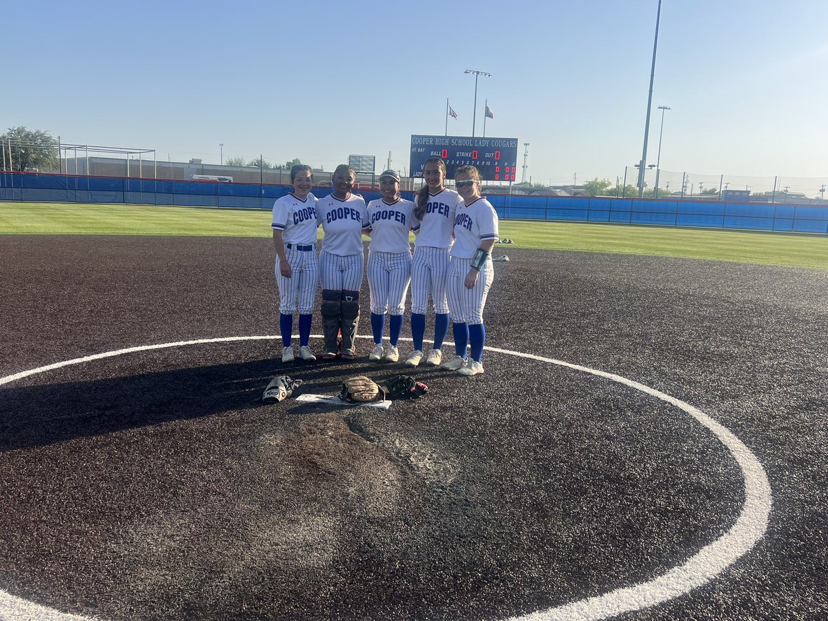 CooperSBAbilene's tweet photo. BIG WIN TONIGHT FOR COOGS! SENIOR NIGHT WAS AMAZING AND THE TEAM PULLED IT OUT! 
💙❤️💙❤️

P.S. We are officially going to playoffs! 🎉 https://t.co/2iFhtzxiPL
