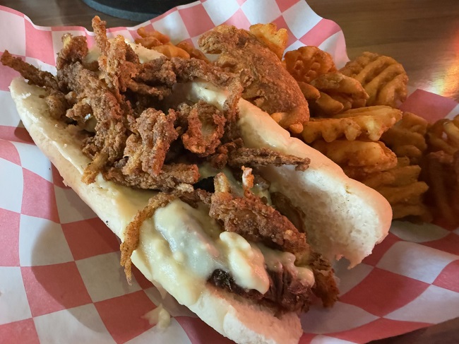 On the road for work.   Spending a few days in St. Louis.  We started the week with a stop at <a href="/Hwy61RdHouse/">Hwy61Roadhouse</a> in Webster Groves once we got to town.  

swmichigandining.com/2025/04/11/hwy…