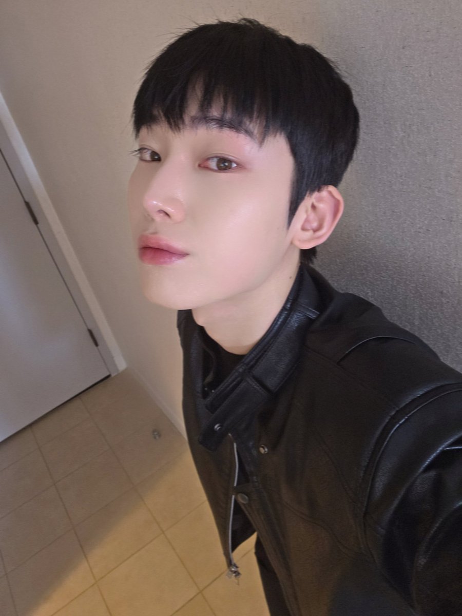 filmksw's tweet photo. 🌟 #SUNOO https://t.co/RhNoIGl7AM