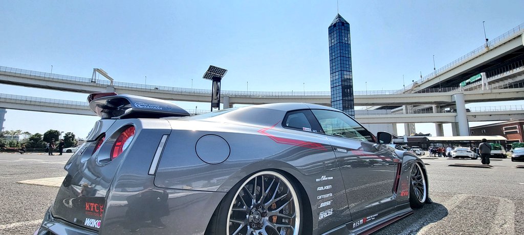 MIDNIGHTWRX's tweet photo. 今ココ
#D159
2ヶ月ぶりのR35ドライブ
週末の晴れも久しぶりで
今日は日向は暑い位ね
#GTR #R35 https://t.co/gHApe11MxW