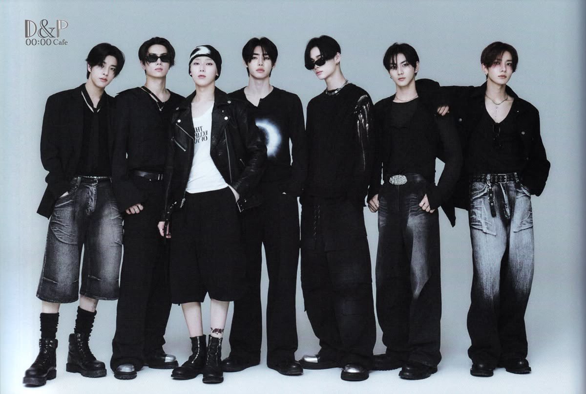 ENHYPEN_INA's tweet photo. [REMINDER] 
ENHYPEN akan hadir menjadi performer @coachella pada tanggal 13 dan 20 April 2025 🔥

Catatat jamnya ya: 
⏰ 10.35 - 11.20 WIB | 11.35 - 12.20 WITA | 12.35 - 13.20 WIT
🔗 https://t.co/3u0CI7wi0x

🥼ENHYPEN akan mengenakan pakaian dari @Prada 
👖Engene akan mengenakan pakaian dengan dresscode Denim on Denim

CROSSING THE BORDER TO COACHELLA
#ENHYPENinCoachella_D1 #ENCHELLA2025 #COACHELLA
@ENHYPEN_members @ENHYPEN