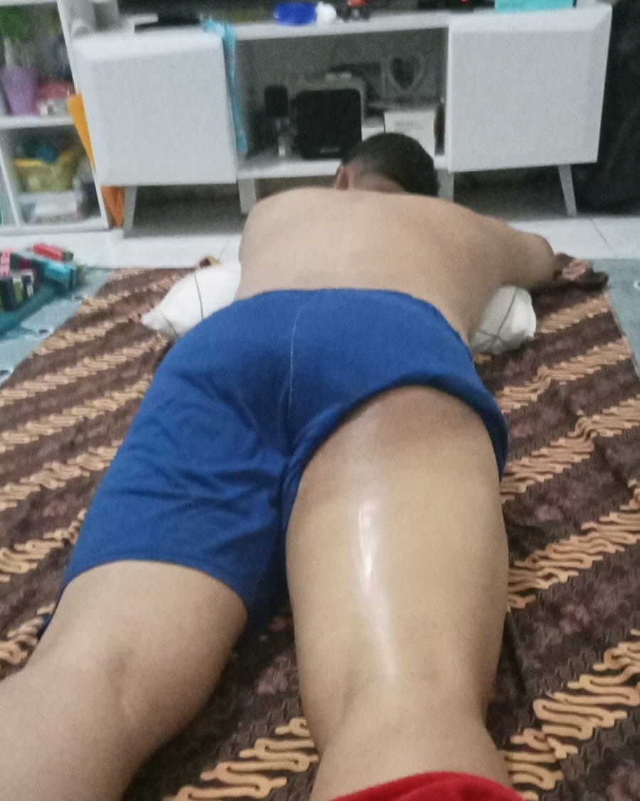 real_cikarang's tweet photo. Pijat urut fullbody Cikarang,
Yg mau pijat Monggo silahkan.
Incall &amp; outcall
Wa.081946766197
#cikarang
#massagecikarang
#pijatcikarang
#massagekarawang
#pijatkarawang
#pijatjababeka
#pijatlippocikarang
#bekasi
#pijatpasutri
#pijatvitalitas
#pijatpria
#pijattambun
#pijatjakarta https://t.co/1TWVDlFtPP