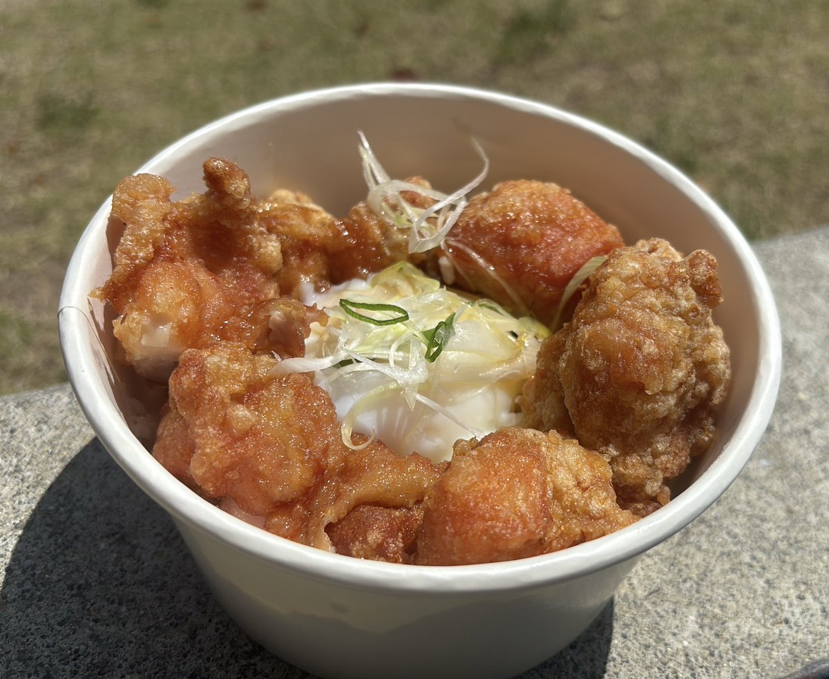 nntknrkn378's tweet image. 今日は勝つぞ〜🎉
#大阪
#ブルテオン
#BLUTEON
#hummel
#ザンギ