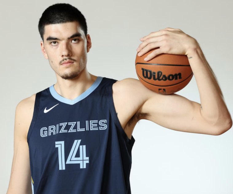 EdeyMuse tweet media