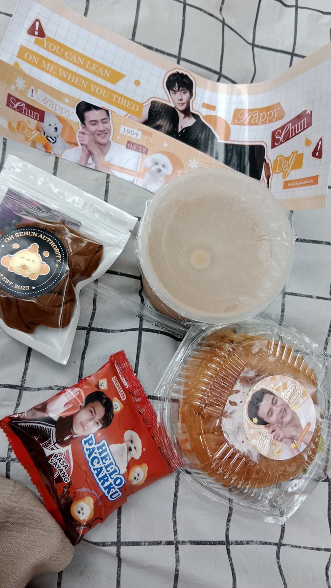 Makasihh snack dan kopinya kak 😆💜
#HappySEHUNday #생일축하해세훈이