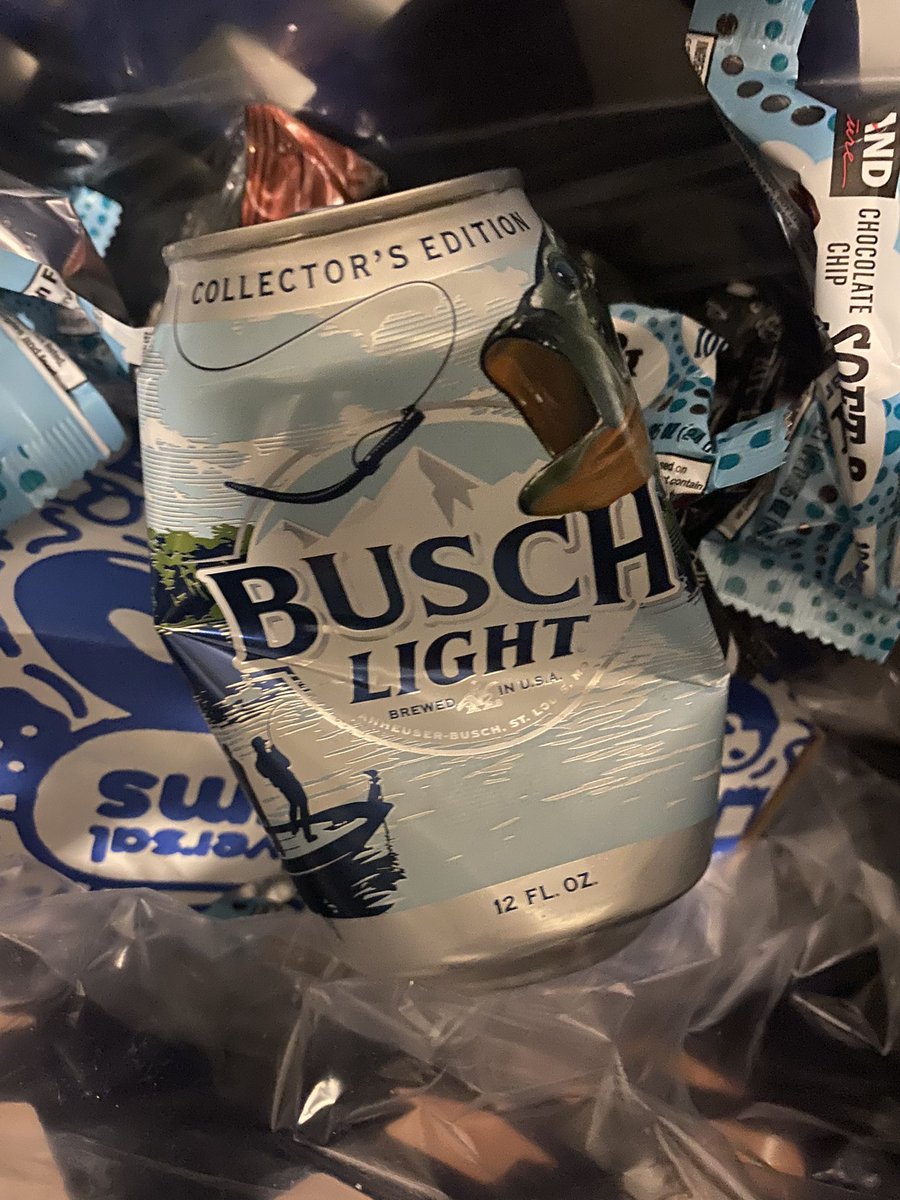 BurnerBo46364's tweet photo. Bad day to be a white boy born beer deleter with limited stock. Daddy wont give me more money for booze #shrink #scubagirl https://t.co/BDNNGY2Gfq