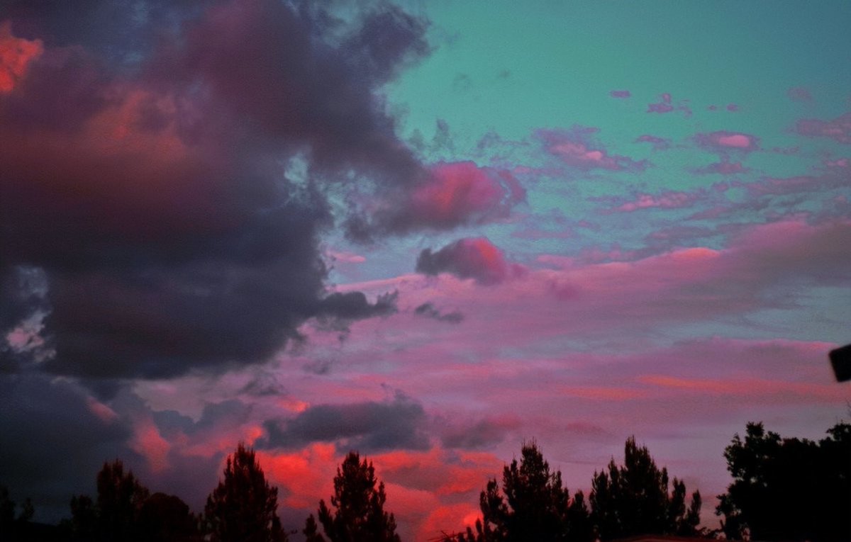 softyymisa's tweet photo. this sky shade: cirrus’s eyes #Lostinthecloud #LITC https://t.co/ZgGPBi14hX