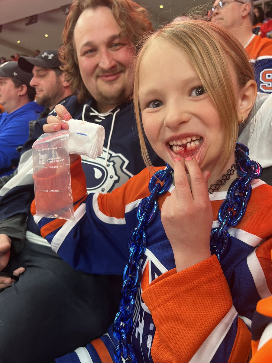 Tosha Sim tweet media