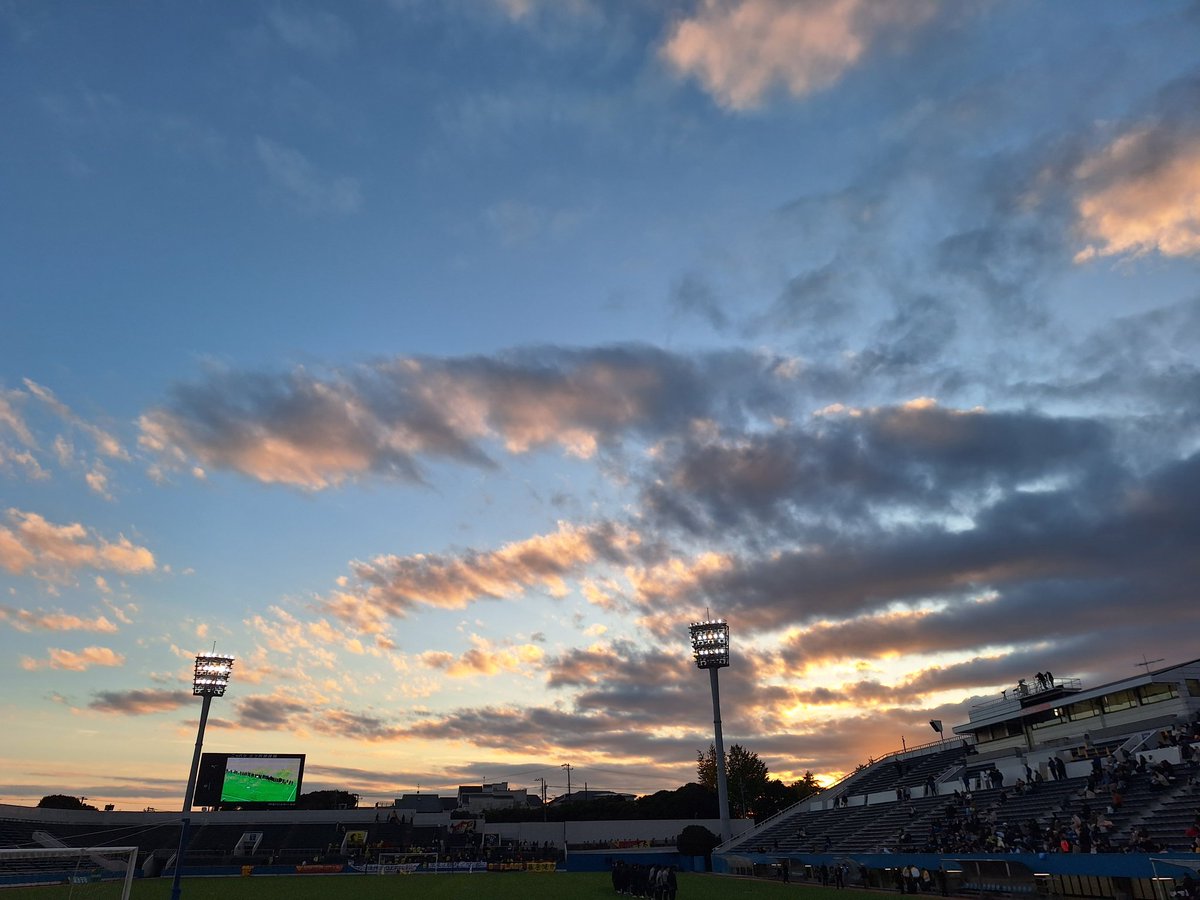 ksa_midori's tweet photo. 今週末のゲームは、
雨も敵になりそうだな。。。
#YSCC
#Average2000
#横浜市スポーツパートナーズ
#横浜市スポーツ振興課
#横浜市緑区
#横浜市中区 https://t.co/vfA7aHh9QJ