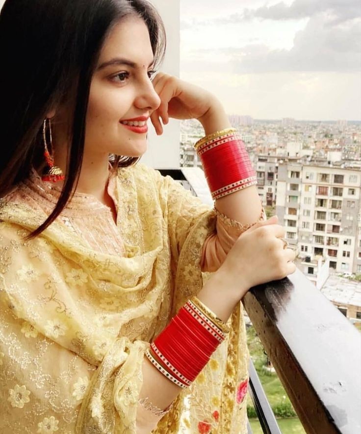 UrbanKingX89's tweet photo. तू मेरी हर सुबह का उजाला है,
तेरे बिना हर लम्हा अधूरा है।
तेरे साथ ही हर ख्वाब सजीव होता है,
तेरी मोहब्बत ही मेरा नूरा है। ✨❤️
#TeraSath #MeriZindagi https://t.co/z2FwREhyQ5