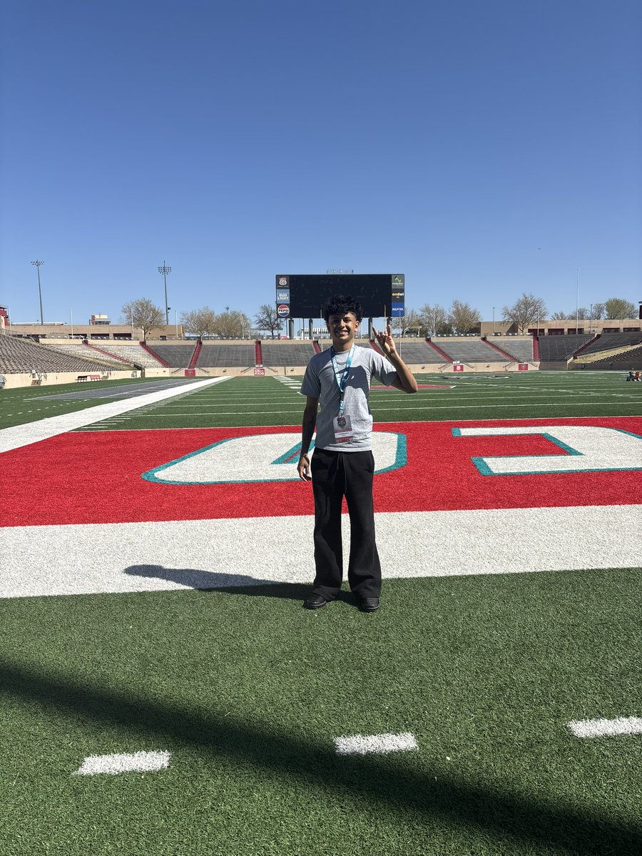 Joaquin Baca (@jbmateo06) on Twitter photo Big thanks to <a href="/UNMLoboFB/">New Mexico Football</a> for having me out at practice loved every bit of it! Excited to be back soon and to keep working to be there! <a href="/Beau_Davidson/">Coach Davidson</a> <a href="/Coach_Eck/">Jason Eck</a> <a href="/PrepRedzoneNM/">Prep Redzone New Mexico</a> <a href="/nmprepcosports/">New Mexico Prep and College Sports</a> <a href="/Anraah_/">Anraah</a> #AGTG #co2026 #ath #recruit Big thanks to <a href="/UNMLoboFB/">New Mexico Football</a> for having me out at practice loved every bit of it! Excited to be back soon and to keep working to be there! <a href="/Beau_Davidson/">Coach Davidson</a> <a href="/Coach_Eck/">Jason Eck</a> <a href="/PrepRedzoneNM/">Prep Redzone New Mexico</a> <a href="/nmprepcosports/">New Mexico Prep and College Sports</a> <a href="/Anraah_/">Anraah</a> #AGTG #co2026 #ath #recruit