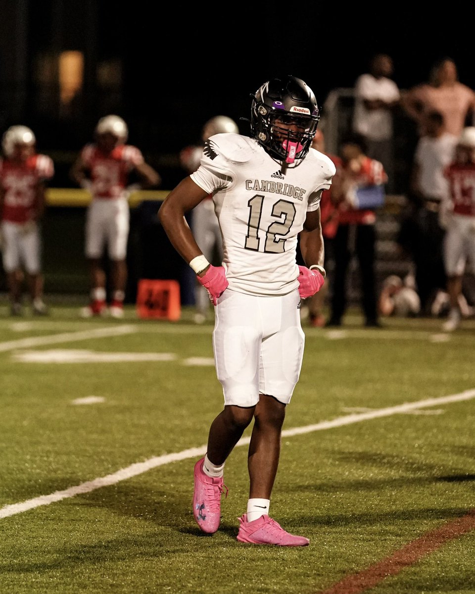 Some of my 2024 sophomore highlights hudl.com/video/3/232530…