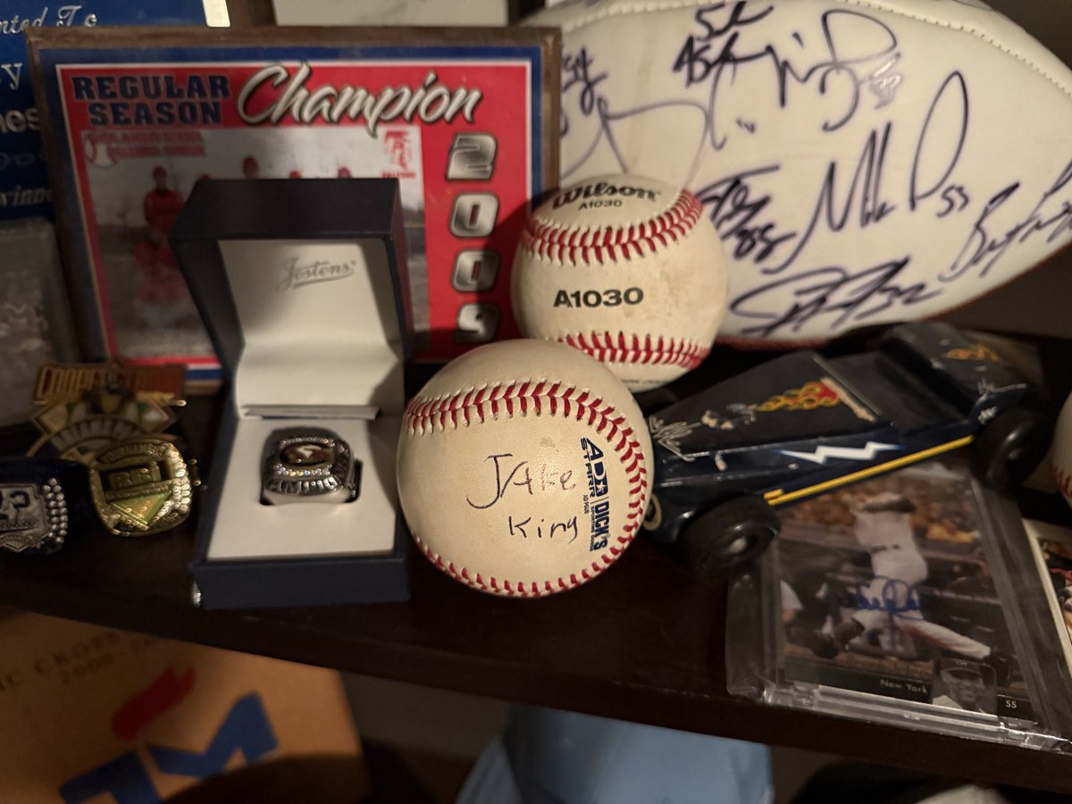 teachtechy's tweet photo. @PHSbaseballGA secured my most coveted autograph, Jake King, the Home run King. Thank you for the perspective and the reminder what it's all really about. Thank you home run king for signing a ball. Made my night. 
Romans 1:16 https://t.co/nYpv1oi5rF