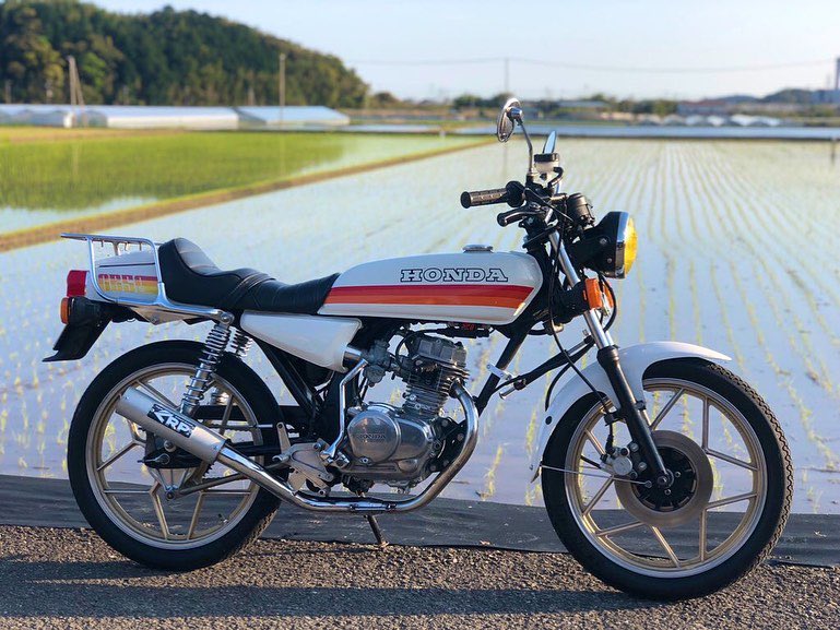 TSATSA125's tweet photo. DJ-1も良いけどCB50も良いです

買いましょう https://t.co/YyCAuDE7R2