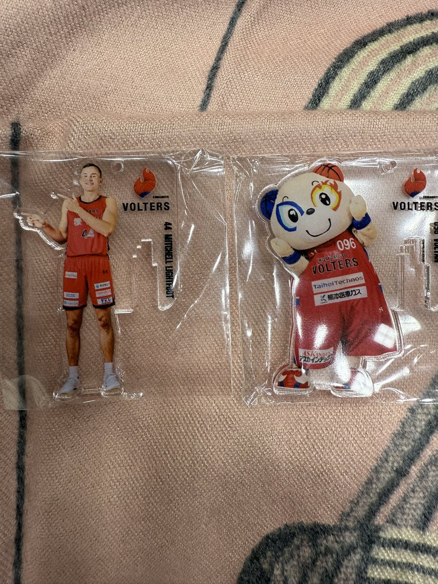 娘が試合でこれなくて、代わりにしたら #12 保坂選手でなくて……。

買取、交換、何でもいいので、どなたがいらっしゃったら最高の笑顔で喜びます笑😆
どうぞ宜しくお願いいたします🙏