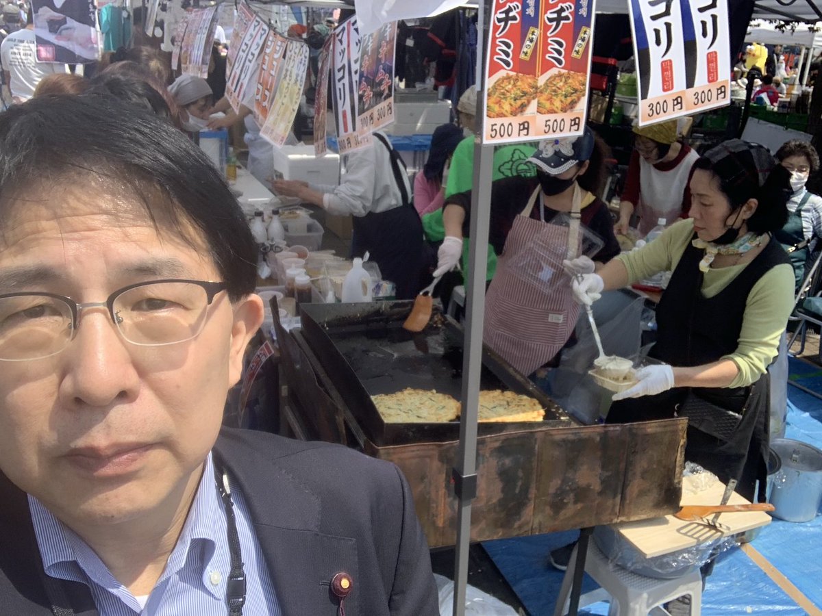 今日、明日と毎年恒例の運河祭り。
日頃から交流のある民団品川支部の皆さんがブースを初出店しています。
チヂミは、とても美味です！