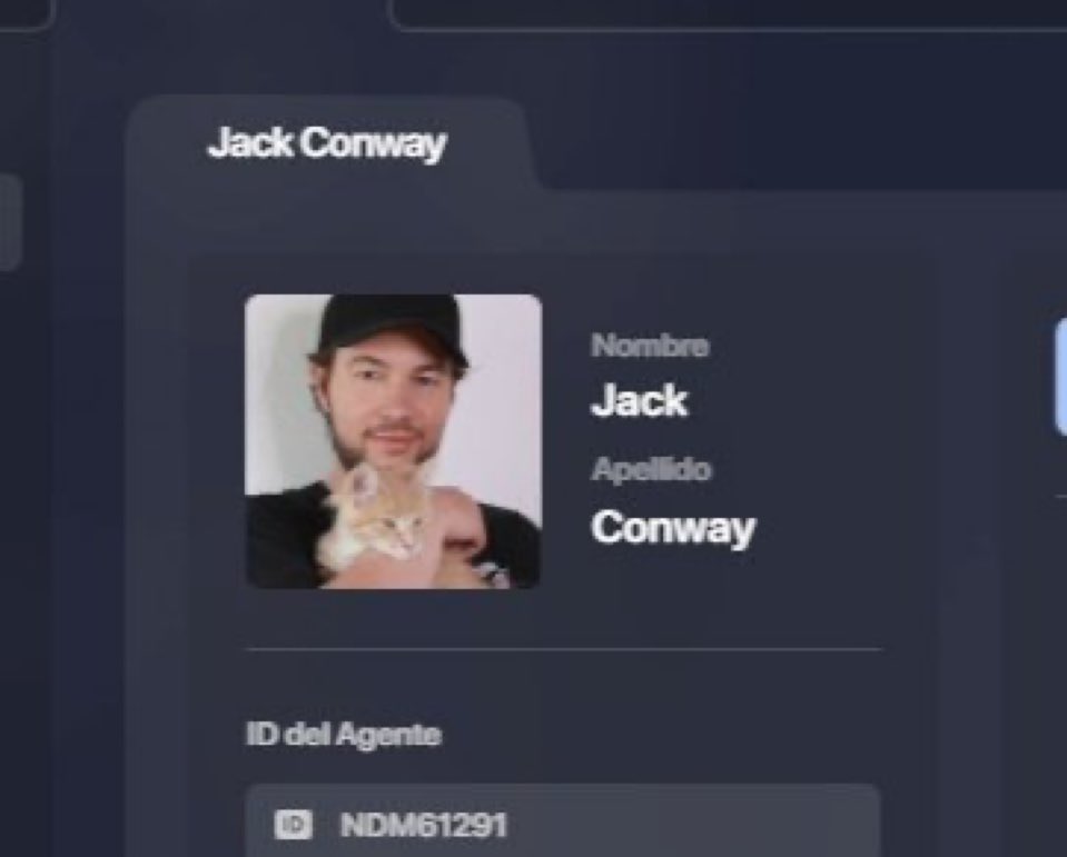 Conway me está robando la cara.

¿Pero esto que es?
Devolvedme mi rostro!