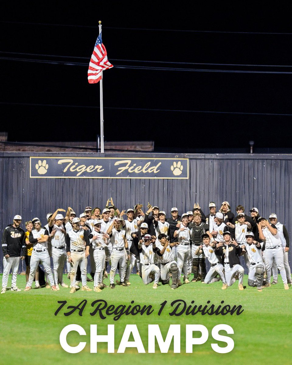 HHSTigerBSBL's tweet image. 38632 Defended! 7A Region-1 Champs for the second year in the row!