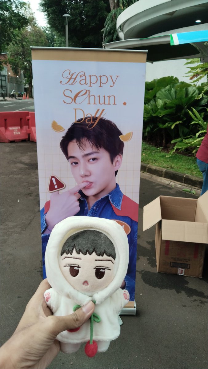 Happy Sehun Day! 🐣🥳💖

#OurSEHUNiverseDay
#우리의봄은세훈으로완성돼
#세훈이의_32번째_봄바람 
<a href="/weareoneEXO/">EXO</a> <a href="/OSHAuthority/">OSHA For Sehun</a>