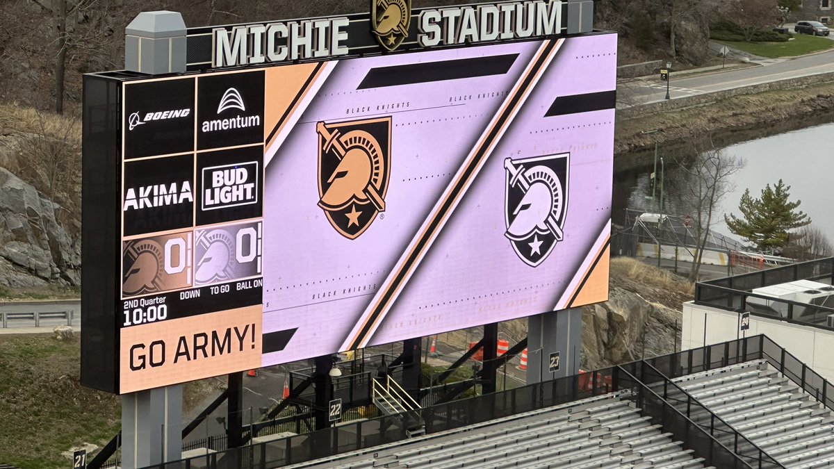 LinacreMedia's tweet photo. Some βοΈ during Spring π at #WestPoint as we close out Season 5οΈβ£ in the #ArmyFootball control room and celebrate the #AmericanConf ChampsβΌοΈπ
#GoArmy #ArmyNavy #CICTrophy #CollegeFootball #LinacreMediaOnTV ππ₯ππ½ππΊπΈ https://t.co/38riUF98Yc