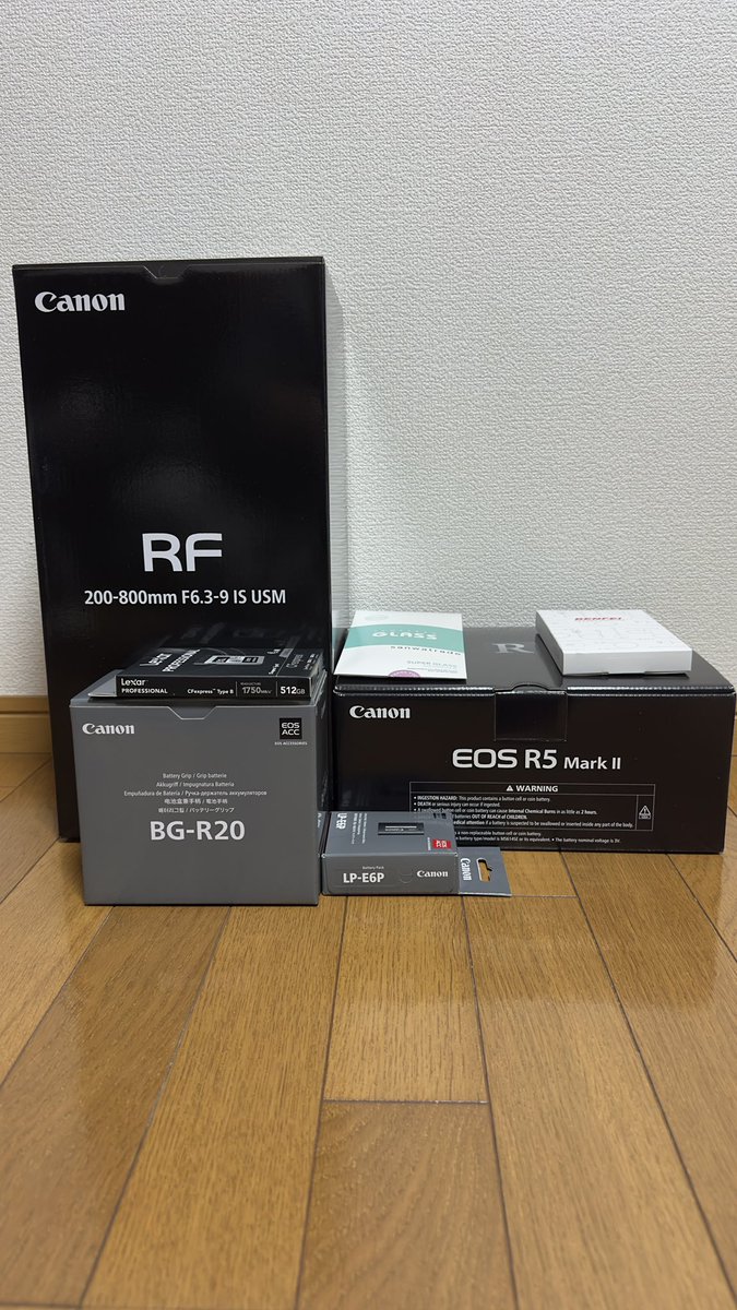 もう届いた😅
残りは本体とレンズのキズ防止シートのみ。
来週は試し撮り！