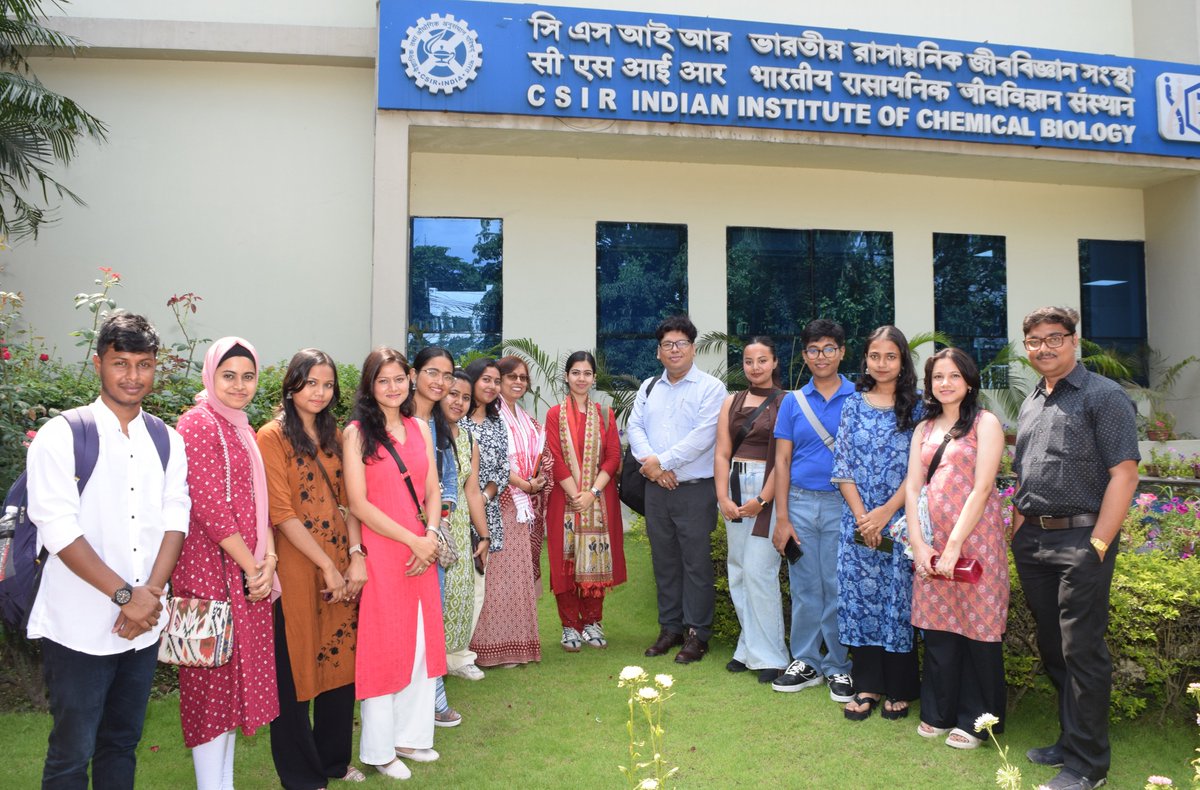 Students from the Department of Zoology, Gauhati University, Guwahati, Assam visited CSIR-IICB, Jadavpur campus on April 11, 2025.
