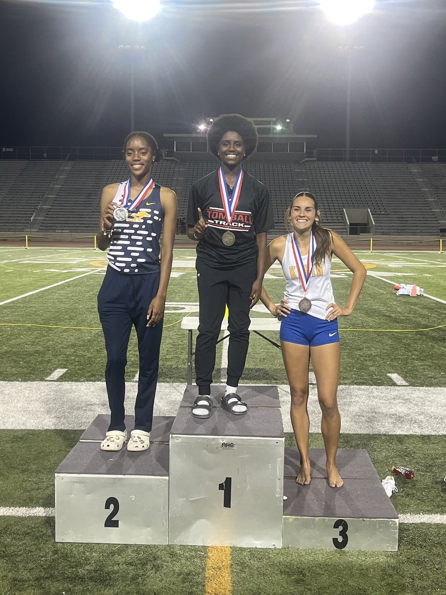 Congratulations to Peach Booker for winning double gold in the 100 and 300 hurdles at Area. She not only set a PR in the 300h but Area Meet records in both races. Up next, Regionals.
#exceedexpectations
<a href="/TISDTHS/">Tomball High School</a> <a href="/THS__athletics/">Tomball High School Athletics</a> <a href="/TomballISD/">Tomball ISD</a>