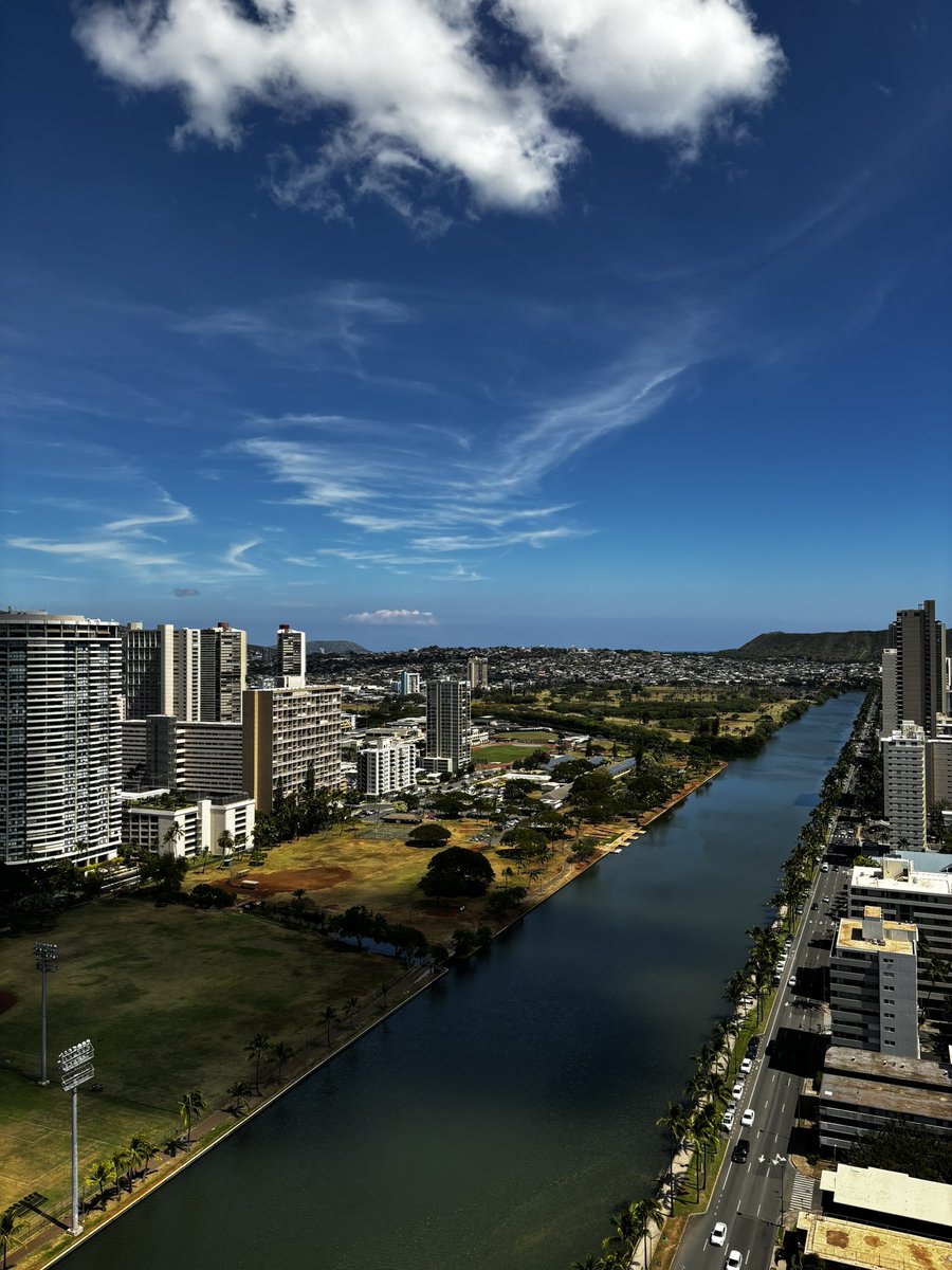 danniiii_10's tweet photo. gonna leave this here ๐ #missinghawaii https://t.co/ujmgYpbBER