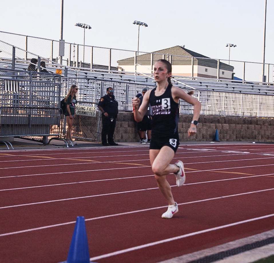WC_XC_'s tweet photo. Congrats to this amazing freshman Kallie Van Prooyen getting Area Meet runner up in the 1600 Meters!  Also getting another personal record of a 5:09! @bloomer_sa @NeisdAthletics @CoachNateShaw https://t.co/Smd5yIeZWF