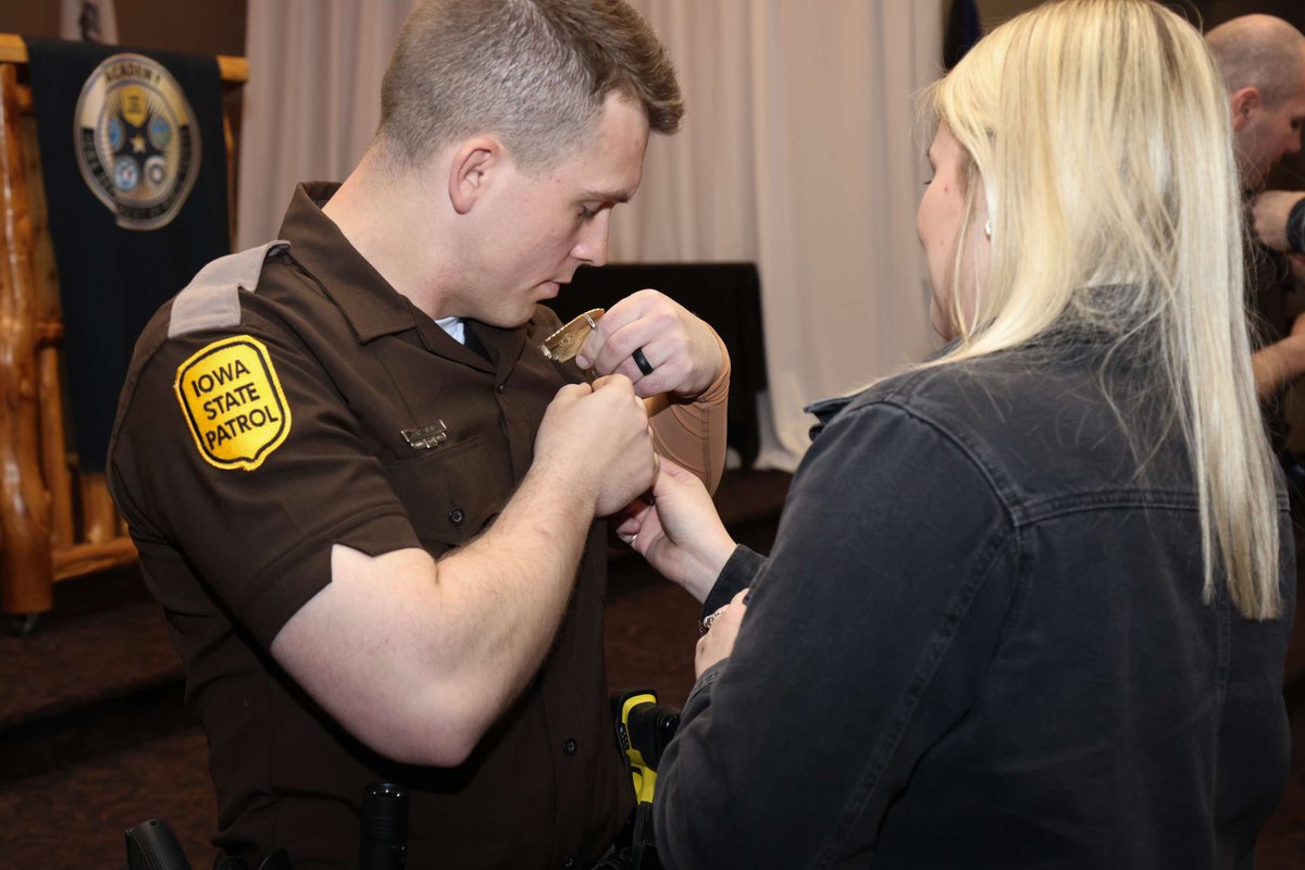 IowaDPS's tweet photo. We are proud to announce the graduation of 5 Troopers from the 52nd DPS Basic Academy! After several weeks of intensive training, they're ready to serve our state! Congratulations to the graduates and their families. #DPSGraduation #WeAreDPS #PublicService https://t.co/LjmUX8Jtpn