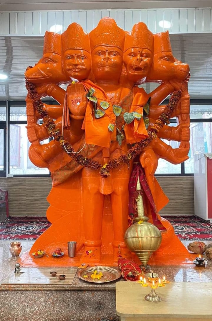 AbhishektiBJP's tweet image. प्रातः काल पंचमुखी वीर हनुमान जी महाराज के दिव्य अलौकिक दर्शन ❣️🙏🏻