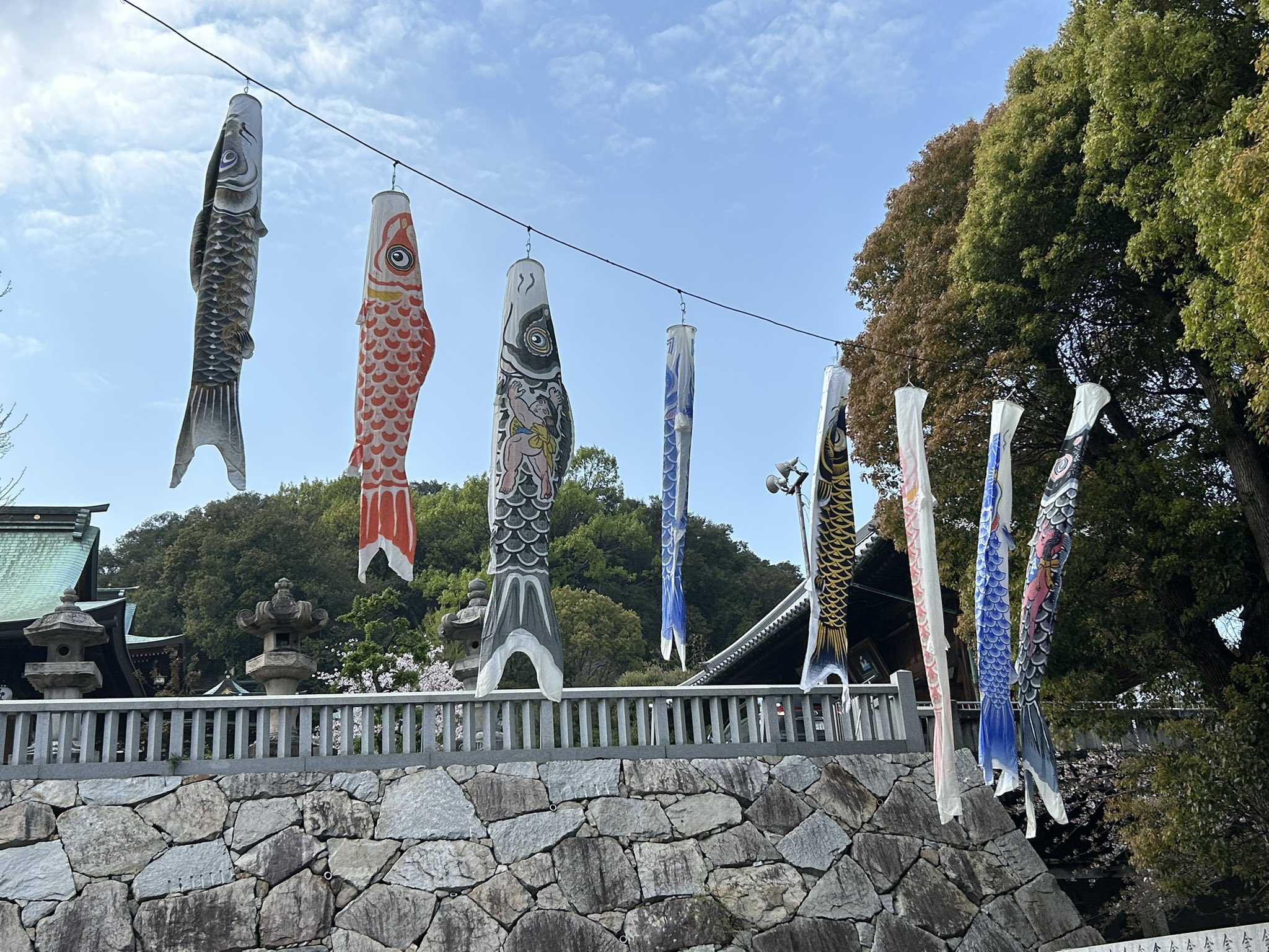 石清尾八幡宮☆白系×ゴールド御朱印帳☆社殿☆高松総鎮守 快適
