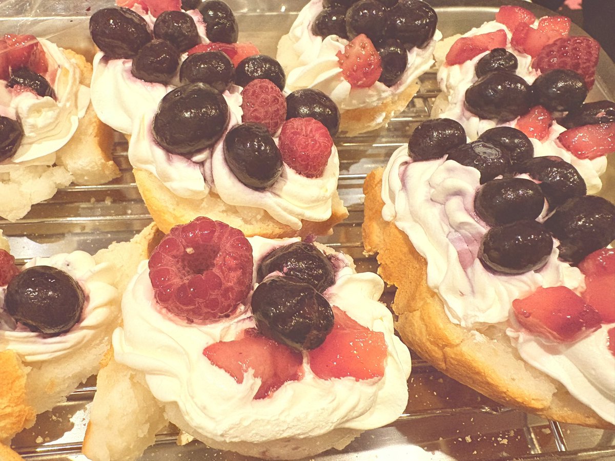 xlinx916's tweet photo. 🌾🍕🎂

(▭-▭)優秀なんです https://t.co/surced9WXB
