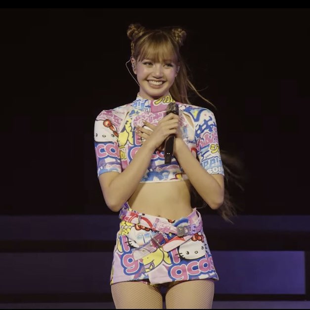 TeamLisaPH's tweet photo. What is your favorite outfit of LISA?

THAICONIC LISA COACHELLA 
#LISACHELLA #Coachella2025 https://t.co/LQsKyxBYZX