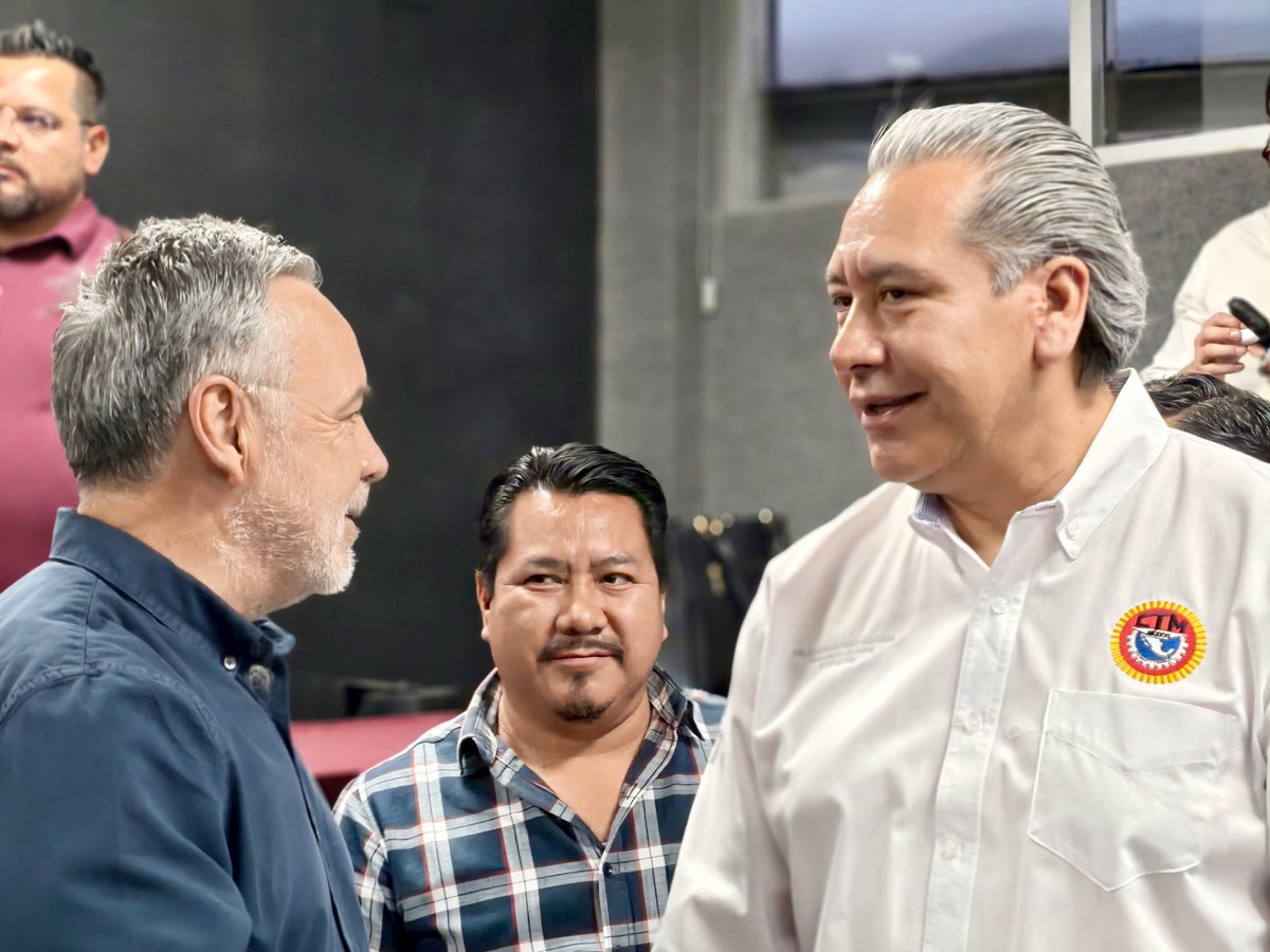 CTMPuebla's tweet photo. 1/2 Encabezados por nuestro Secretario General @leobardosoto Lideresas y Líderes sindicales de diferentes ramas industriales; integrantes de @CTMPuebla nos sumamos a la difusión de la campaña:

CONSTRUYENDO JUSTICIA 

para la renovación del Poder Judicial. Agradeciendo https://t.co/3M1H4Cs4aZ