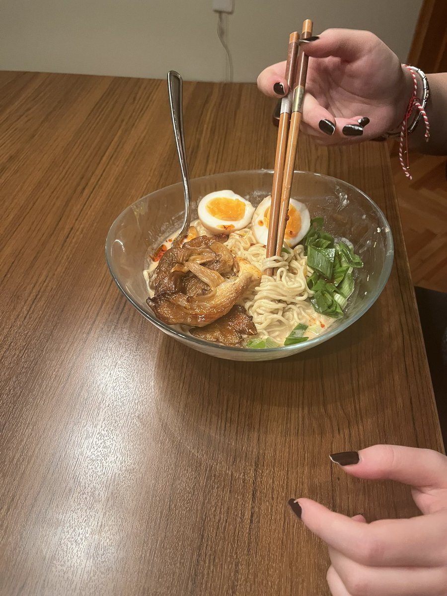 robbiethejunimo's tweet photo. I don’t know how to get through these difficult days and times but it was our very very first time making Ramen and was really delicious. -Proud Moment!-😌 https://t.co/cFsg4dqO9v