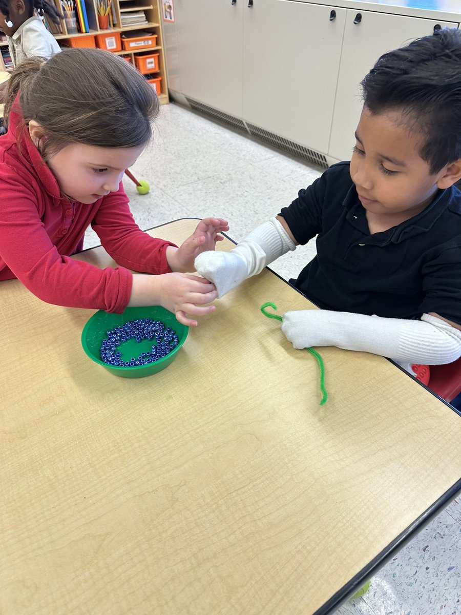 Mrs. Goldman tweet media