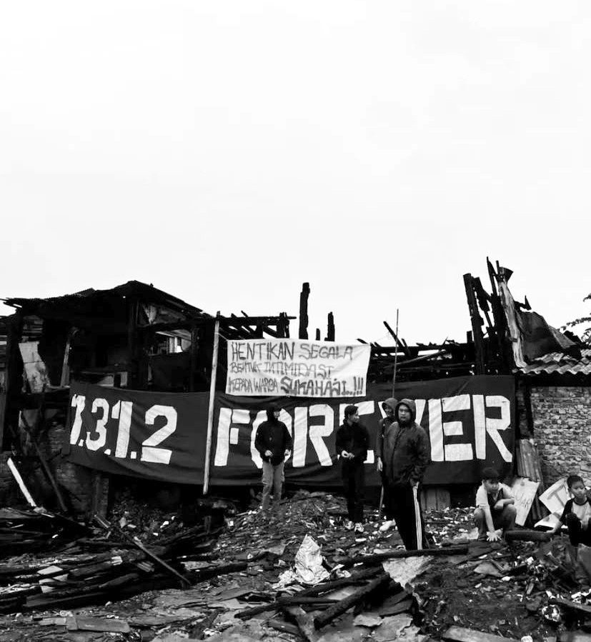 BSA_1933's tweet photo. Sukahaji dan PPLP-KP (Paguyuban Petani Lahan Pantai-Kulon Progo). Yang satu, sudah 19 tahun, yg lainnya baru seumur jagung. Dua potret bagaimana ruang hidup manusia terancam. Di pesisir, ditengah kota.
Panjang umur perlawanan ✊ #PPLP-KP #SukahajiMelawan https://t.co/sp92alxUEh