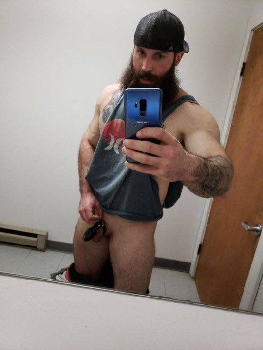 HMU with your #pervy fantasies. I’m bored and horny. Come entertain #daddy #cnc