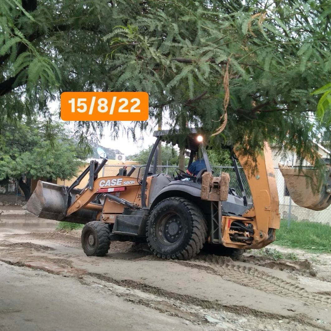 pichonpavlovich's tweet photo. @marigonzgonz @DelValleColosio Buenas noches. La verdad es que siempre nos hemos aparecido en el Palo Verde, es un trabajo constante para mejorar la calidad de vida de los vecinos. Pero muchas gracias por tu preocupación. https://t.co/xWOEqxywvJ