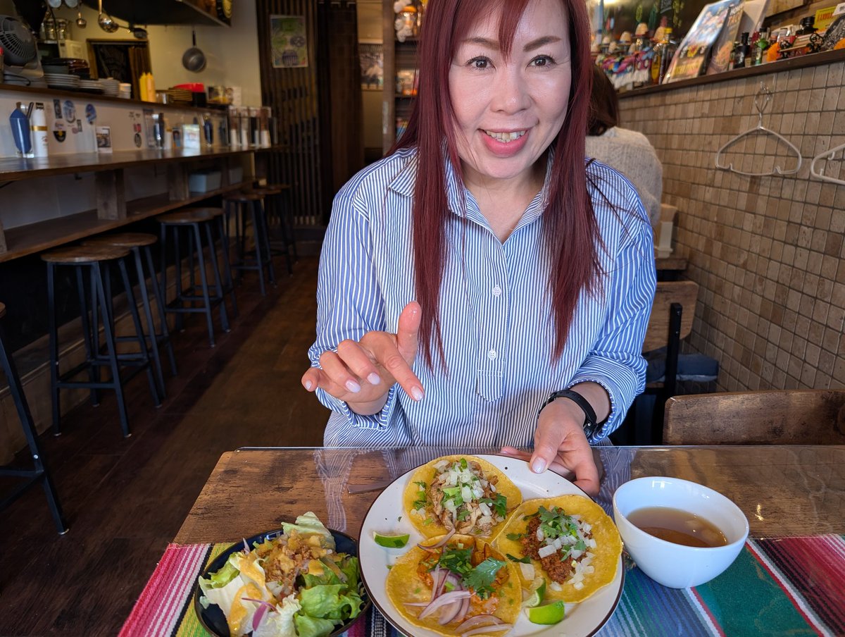 kasuyatamaki's tweet photo. 近所のタコス屋さんへ🌮
双子弟とlunch🍽
グルメ舌の子がとても美味しいと太鼓判。
#上尾グルメ
#タコス
#メキシカン
#iries https://t.co/HfIICXkTj3