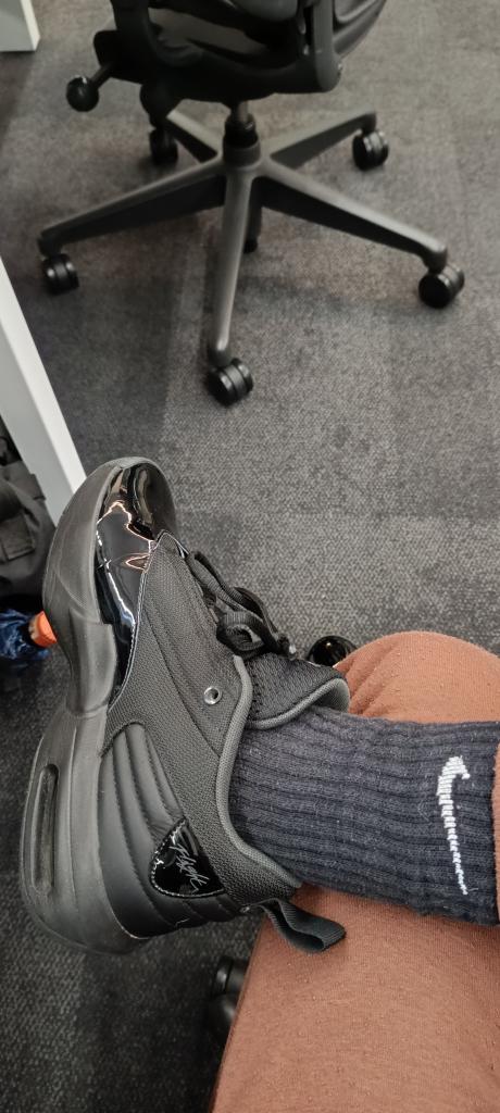 MasterElijah3's tweet image. How to obey?! Kneel before your Master, bow down with your head to the ground! Kiss these sneakers! Worship them and wait! On your knees in the dirt for commands! @rt_feet @rtforcashmaster @officer_rt @FindomAlphaRT @rtAlphaFeet @RT4Kings @alphaxfindomrt