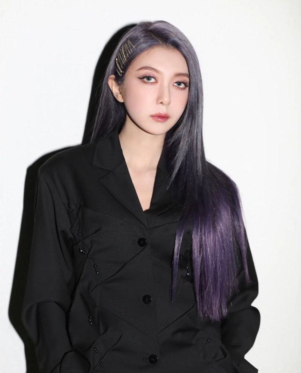 dami snaps (SLOW UPDATES) tweet media