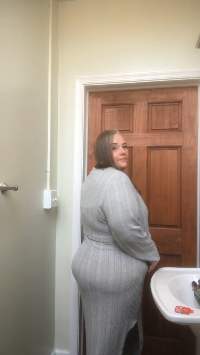 NovaandKain's tweet photo. That look she gives you right before she takes controlβ¦π₯΅π€€π₯π₯°
Dangerous curves ahead.
#BBWQueen #CurvyGoddess #ThickAndThriving #NovaKain #SeductiveVibes #BodyConfidence #RealWomenRealCurves https://t.co/sxARJh8kYG