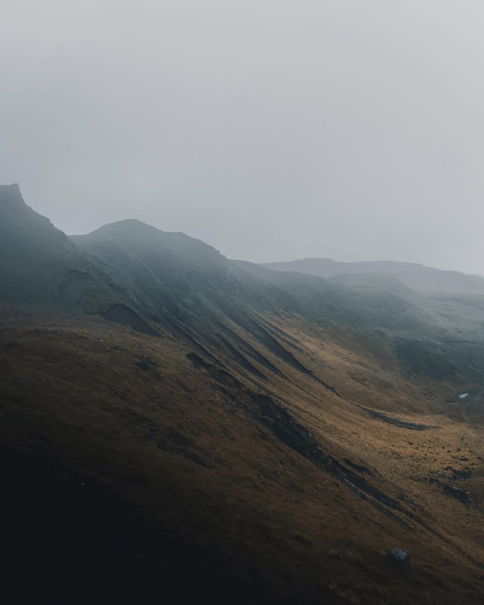 visualsofearth1's tweet photo. Isle of Skye, Scotland https://t.co/tczPyLz22f