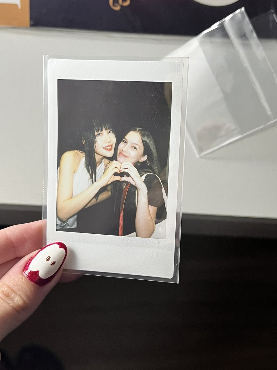 chyevs's tweet image. MELHOR DIA DA MINHA VIDA 

#YVESinbrazil