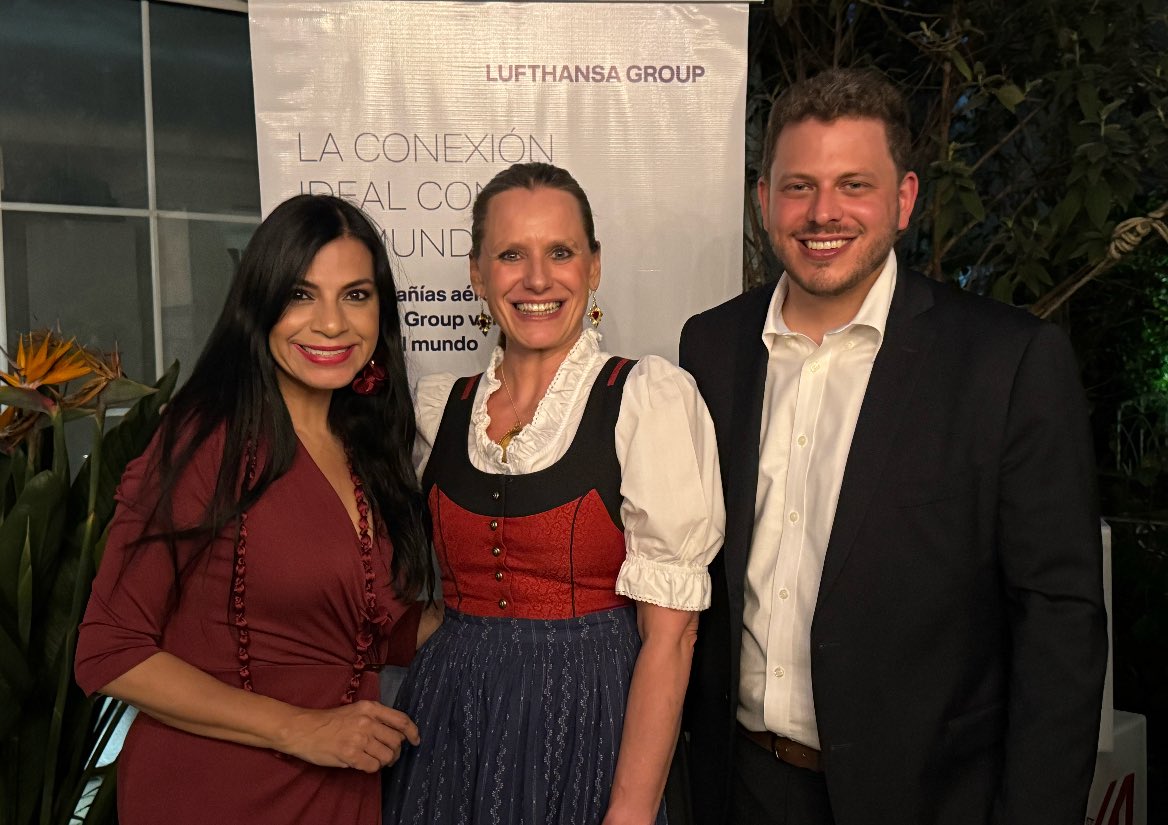 Gracias a Nella Hengstler, Consejera Cornecial y Jacob S Lassar Agregado Comercial de Austria Advantage por la invitación al evento de promoción comercial. Me gustó la muestra de cocina tradicional de Austria. Un abrazo. #chefmexicana #chefrmbajadora #momentosaura👩🏻‍🍳🇲🇽❤️ 🇦🇹