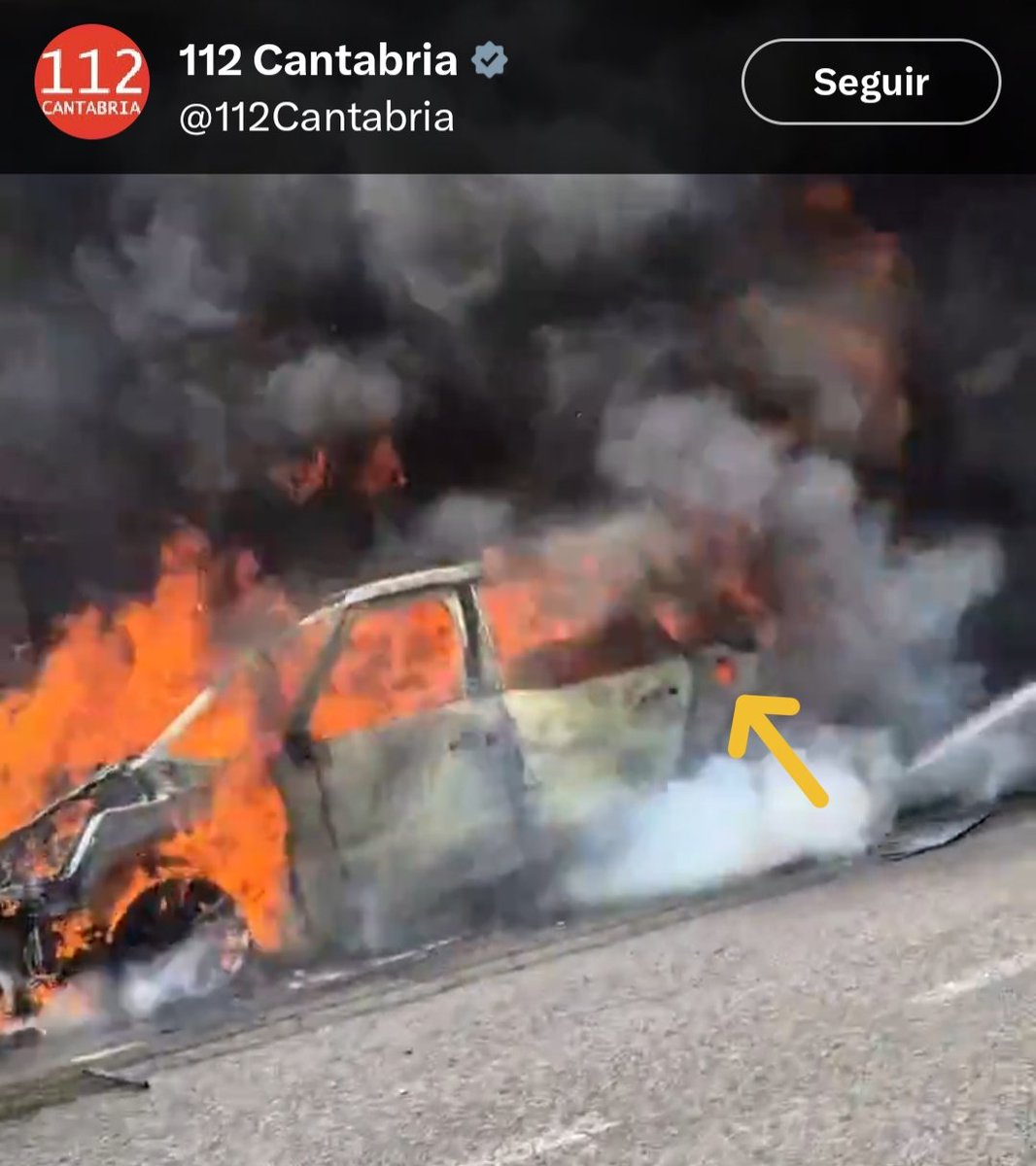 jaceral's tweet photo. Otro coche térmico quemándose... https://t.co/PRyZoYUMau