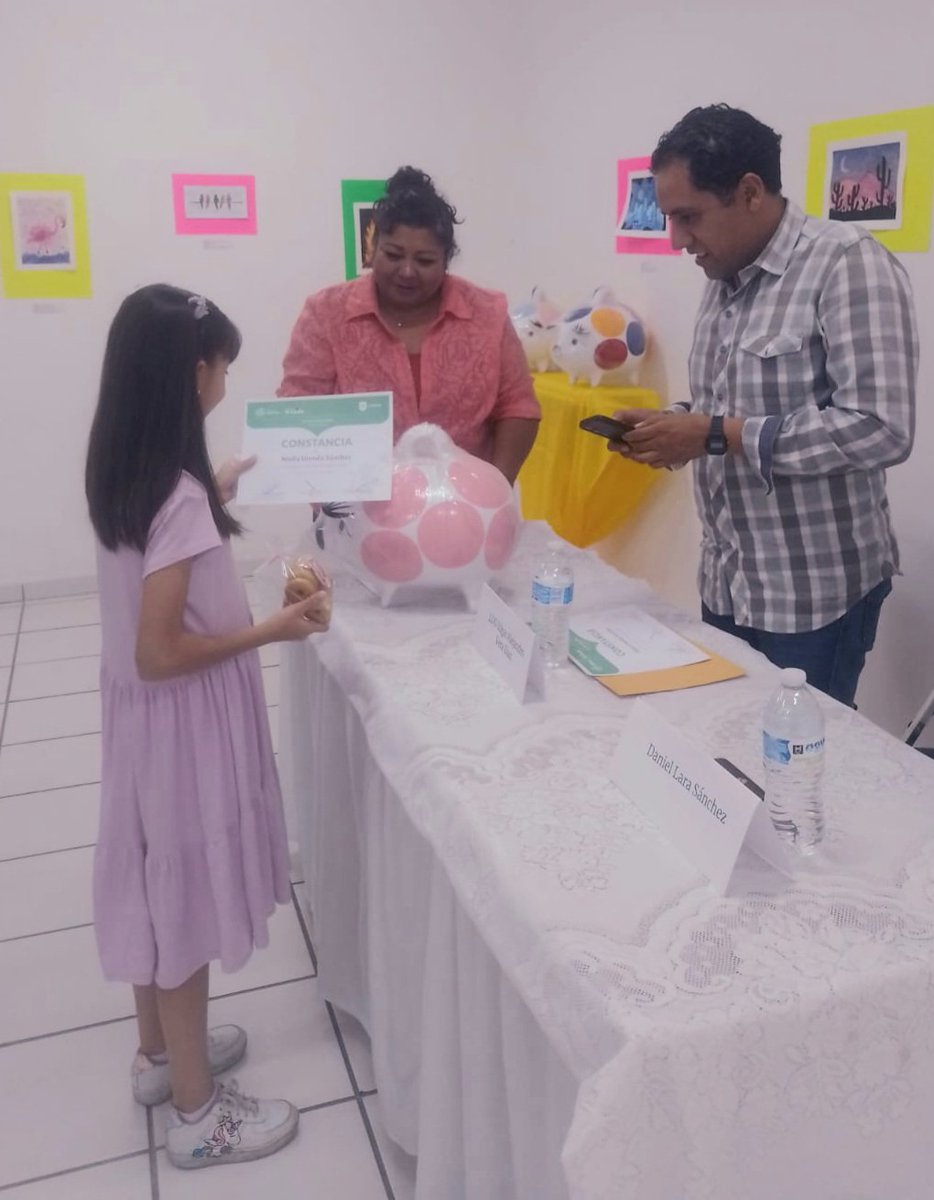 PaxxCultura's tweet photo. Felicidades por ser parte de la 3er edición del taller de economía infantil en Tú #CCAtlas #ColAtlas
Gracias por todo el apoyo para esta edición, al Sindicato Único de la Hacienda Pública del Estado de Jalisco, @culturagdl @PrisFrancoB @anaferhdzz https://t.co/KdUoMqQR6s